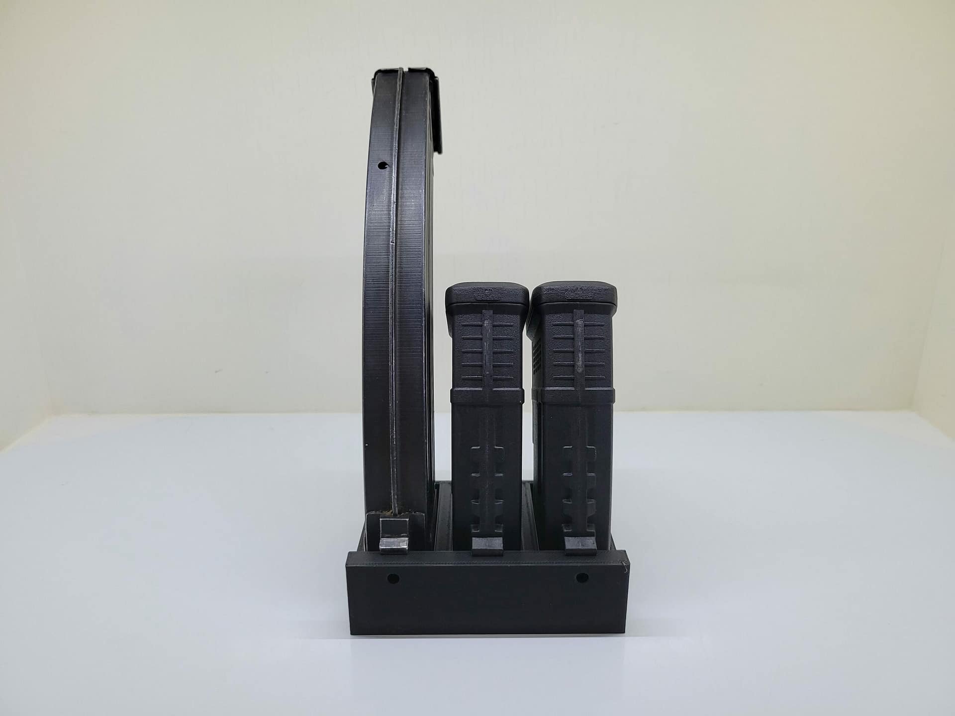 3-magazine storage rack / wall mount compatible with AK-47