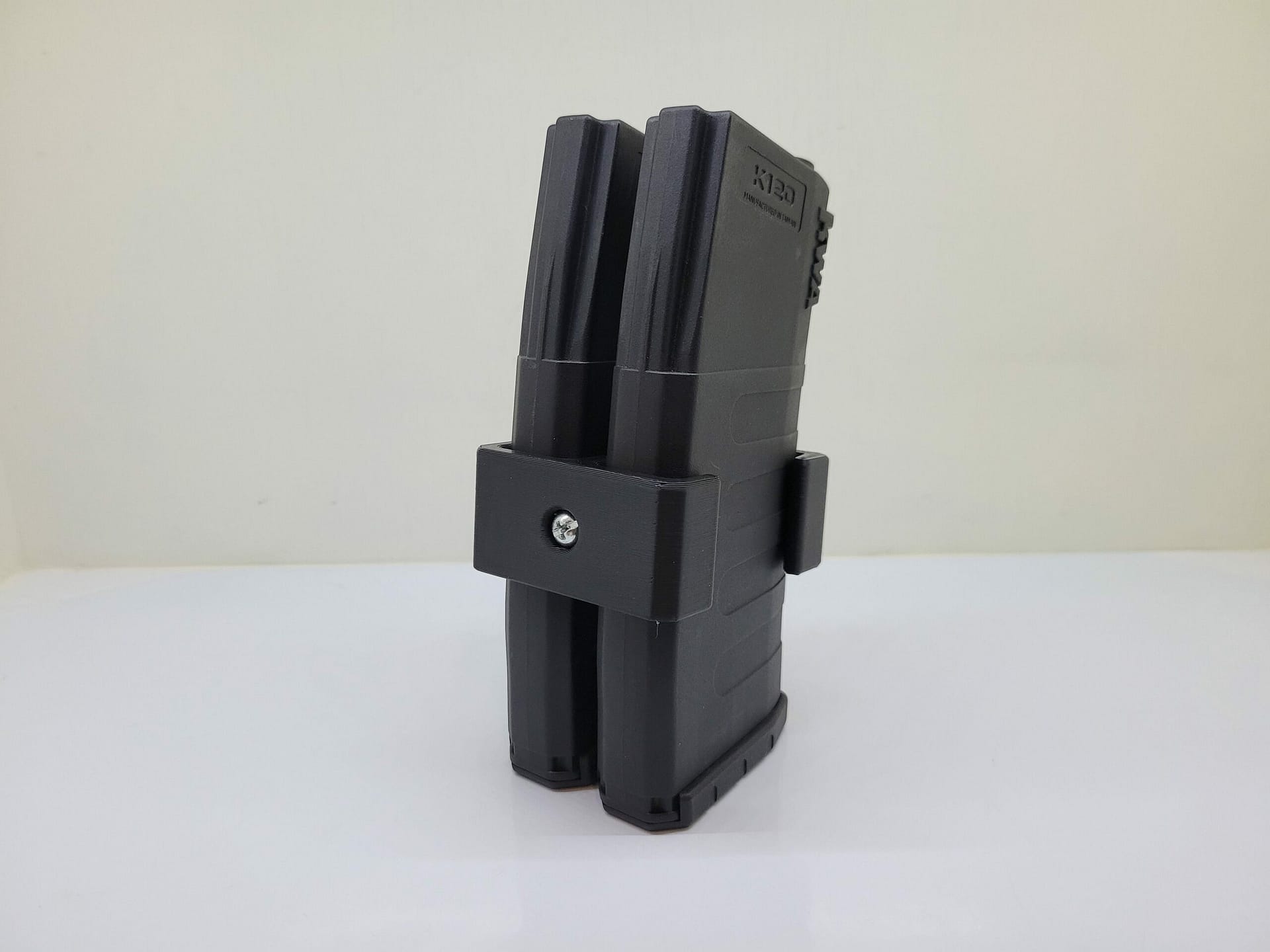 Magazine coupler compatible with AR-15