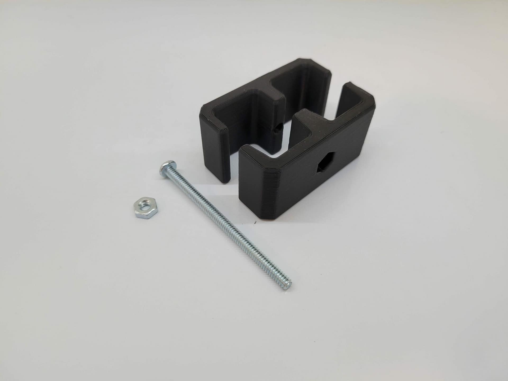 Magazine coupler compatible with AR-15