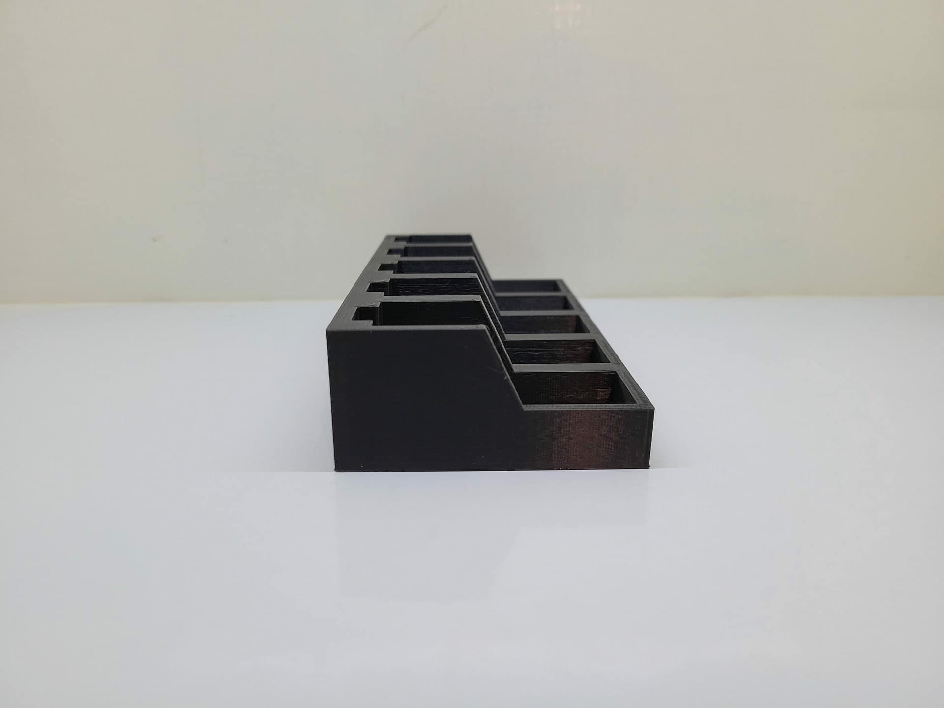 5-magazine storage rack / wall mount compatible with AR-15