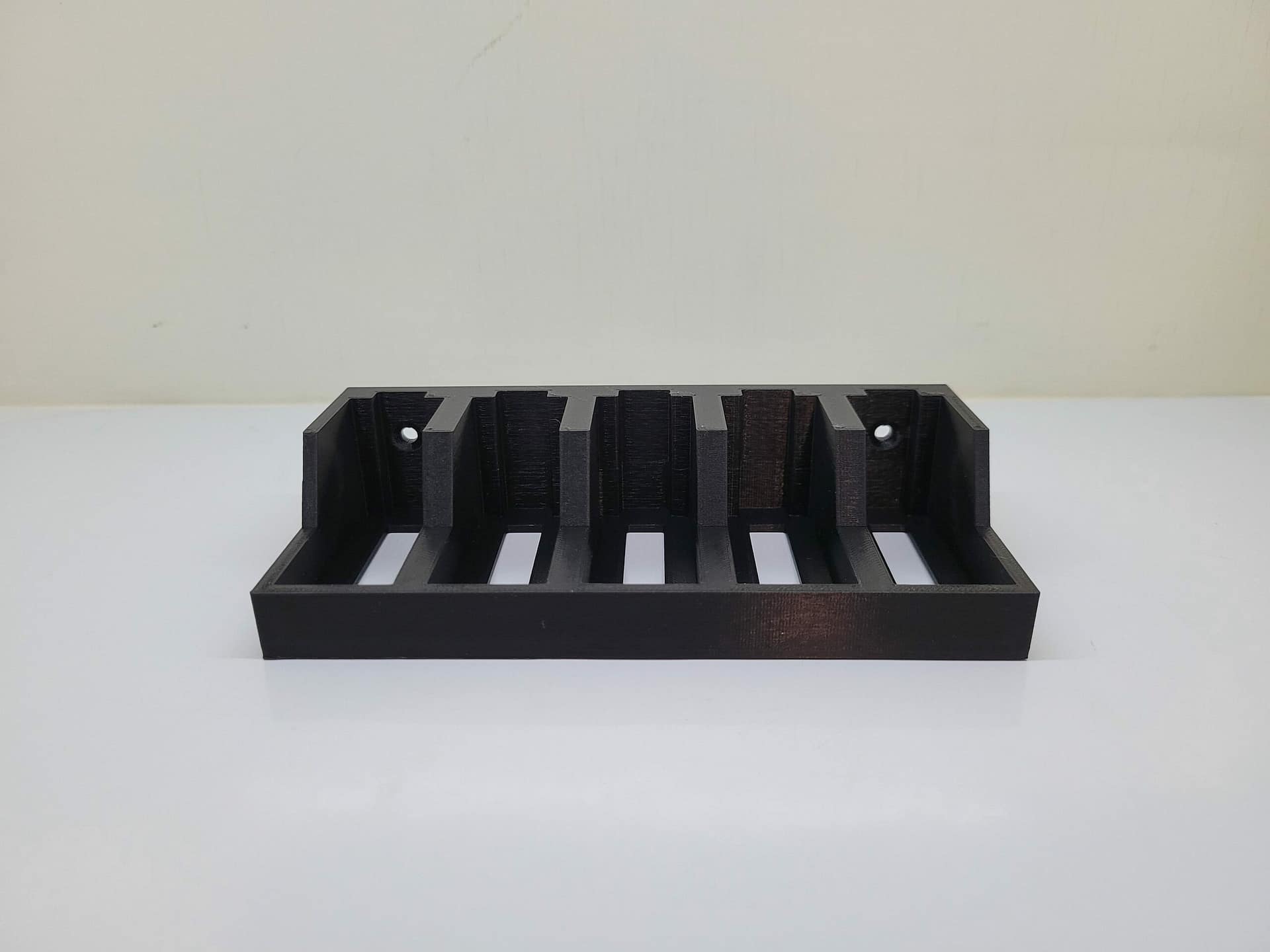 5-magazine storage rack / wall mount compatible with AR-15