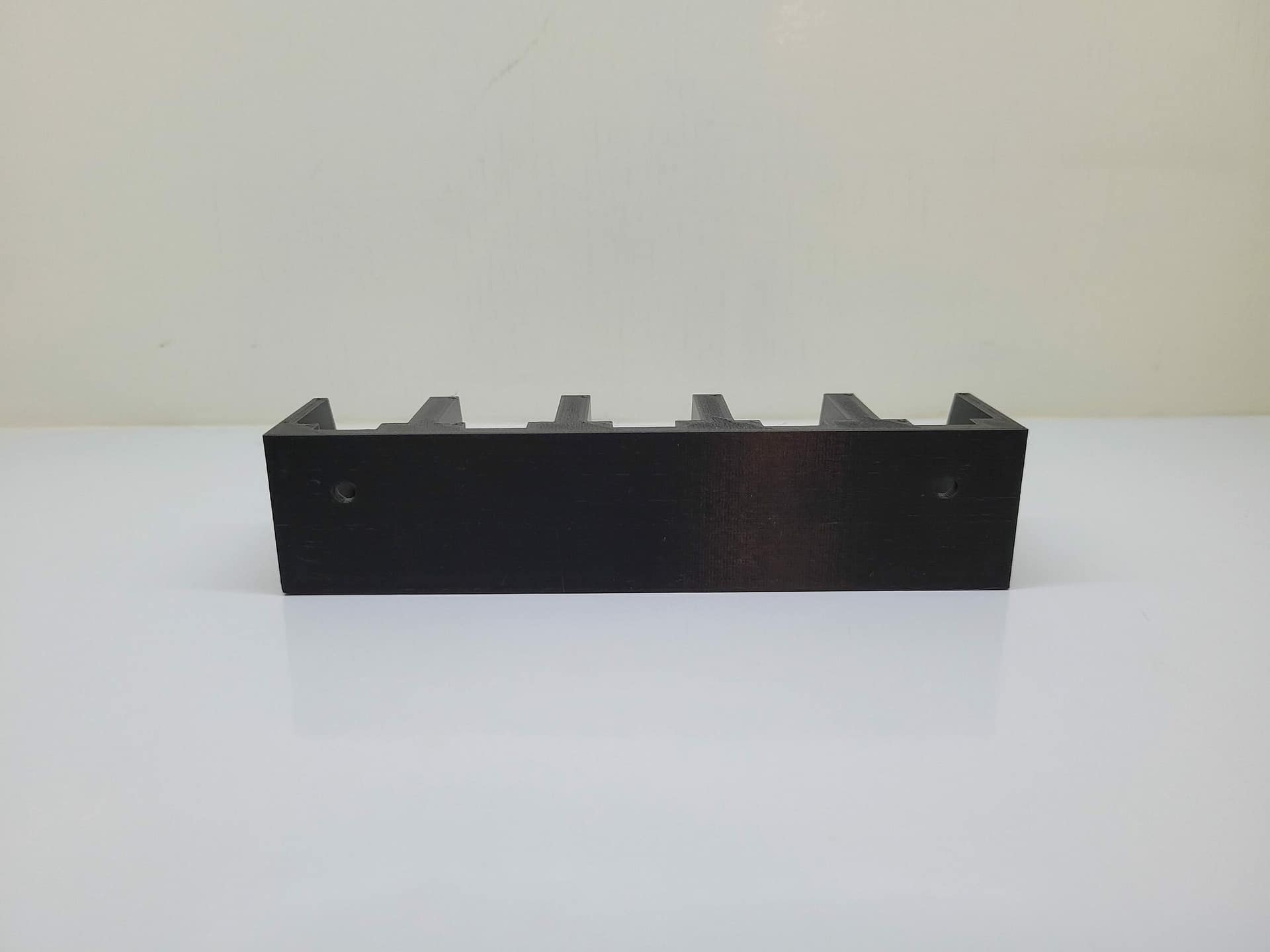5-magazine storage rack / wall mount compatible with AR-15