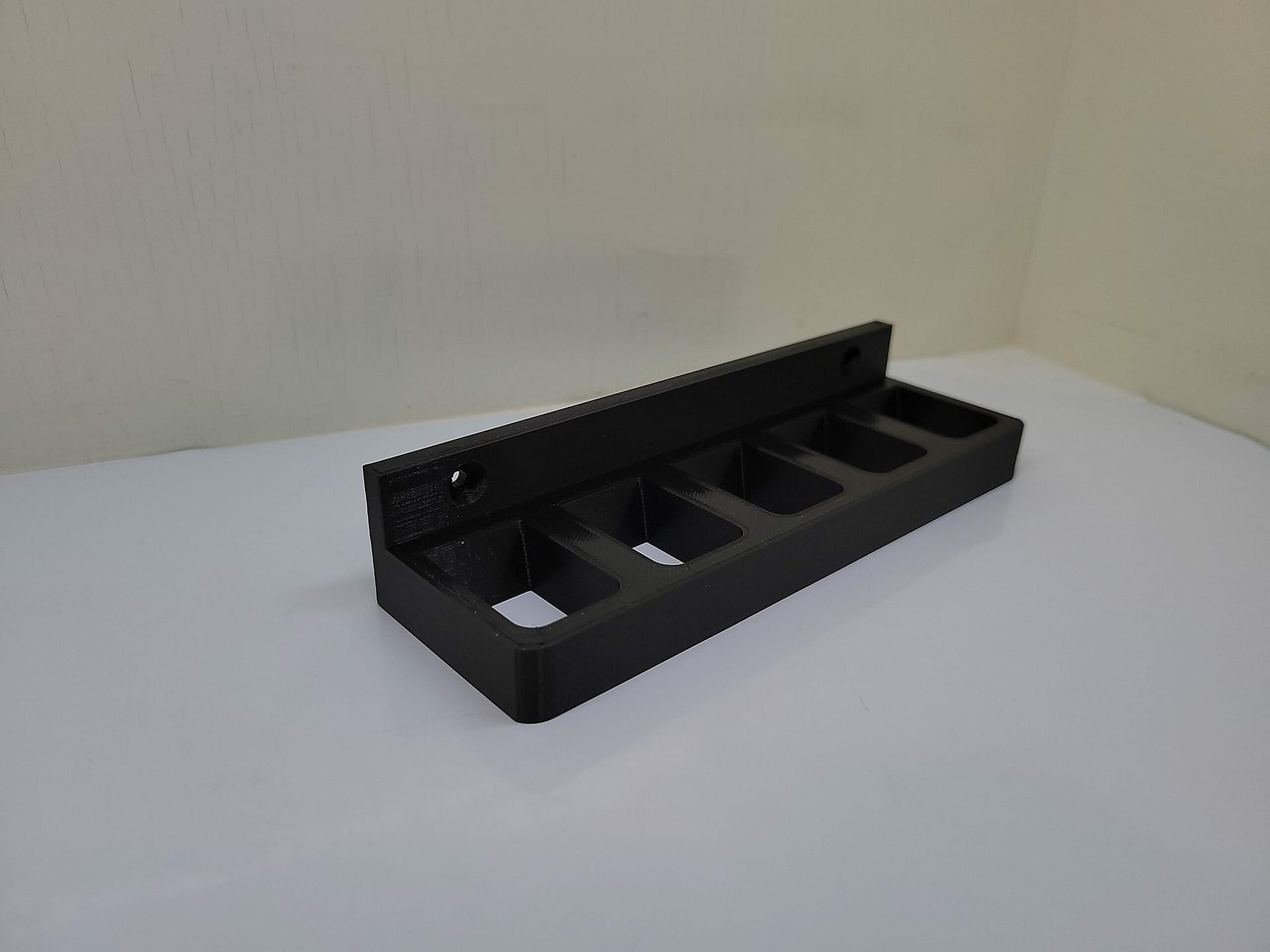 5-magazine wall rack compatible with Glock