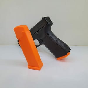 Training / dummy magazine compatible with Glock 17